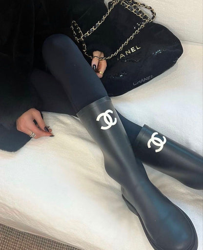 BOTTES